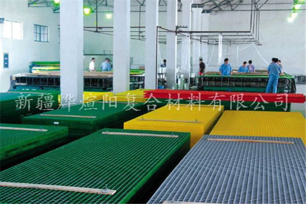 伊寧成品玻璃鋼水箱價(jià)格